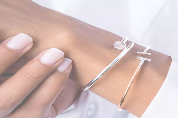 علت تغییر رنگ طلا چیست؟